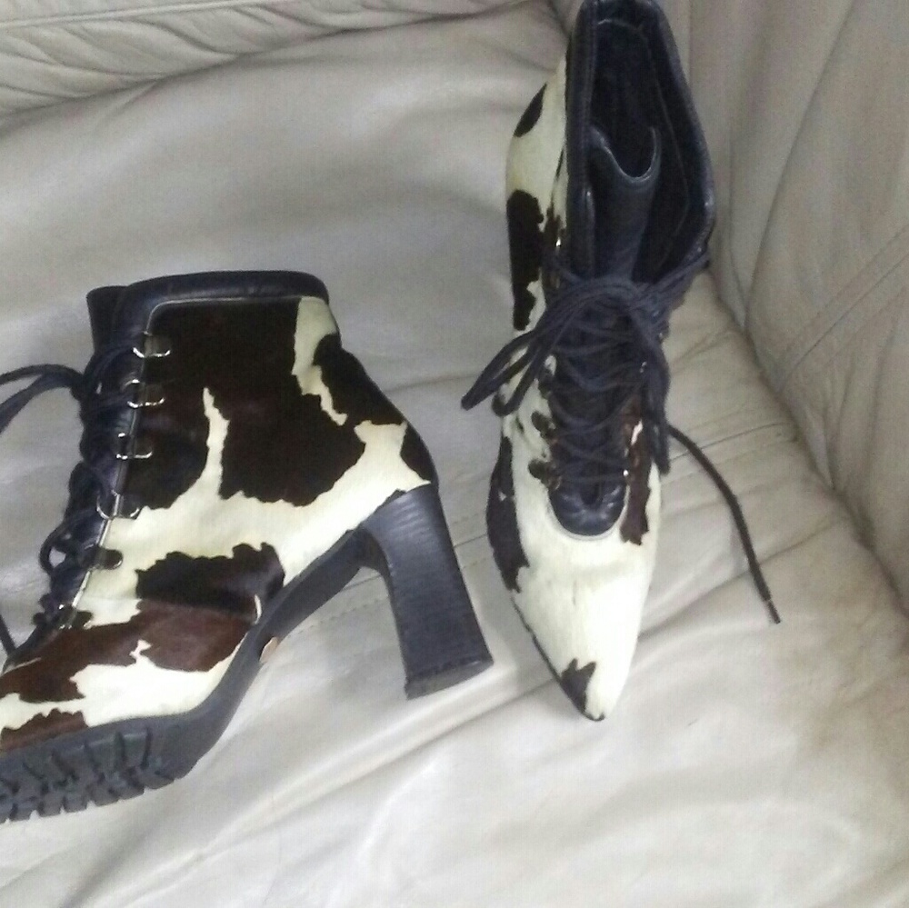 Donald J Pliner boots